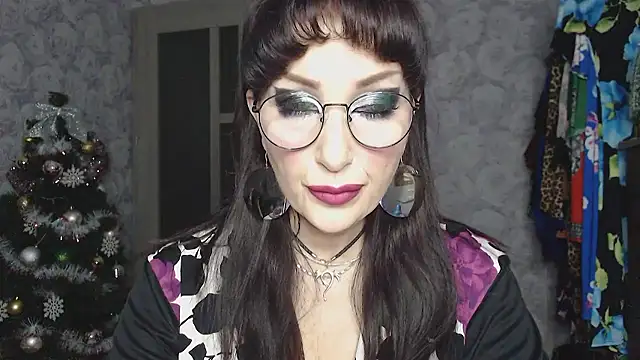 Snapshot of Aziza1 chatting on January 12, 2026, 1:40 pm Aziza1 online show from January 12, 2026, 1:40 pm