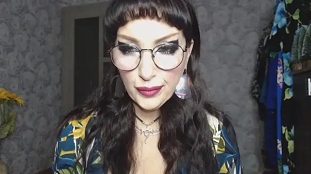 Snapshot of Aziza1 chatting on November 30, 2025, 11:33 am Aziza1 online show from November 30, 2025, 11:33 am