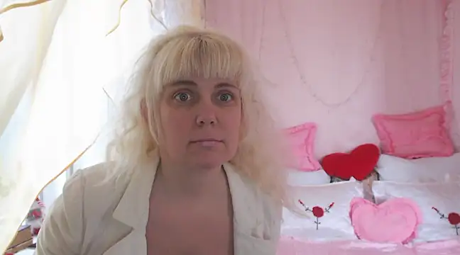 SunnySylvia online show from February 23, 2025, 7:33 am