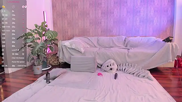 youreyesrgasm online show from March 18, 2026, 8:39 am