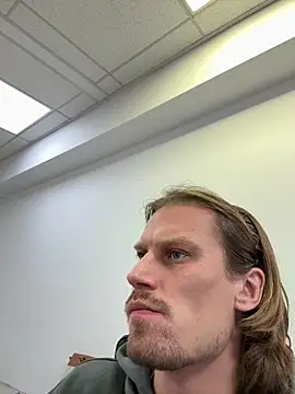 Snapshot of fmodel chatting on November 25, 2025, 12:49 pm fmodel online show from November 25, 2025, 12:49 pm