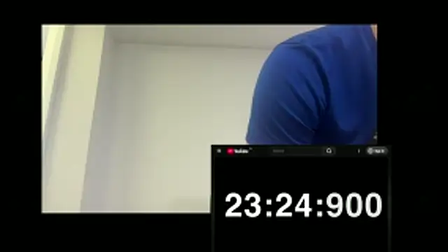 Snapshot of fmodel chatting on April 9, 2026, 9:15 am fmodel online show from April 9, 2026, 9:15 am