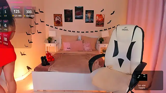 HelenaRegal online show from October 28, 2025, 2:27 pm