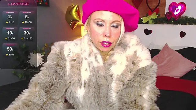 Snapshot of Luci_evans chatting on February 25, 2025, 2:03 am Luci evans online show from February 25, 2025, 2:03 am