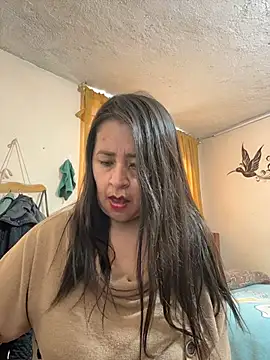 Snapshot of latinfemale chatting on April 22, 2026, 8:26 pm latinfemale online show from April 22, 2026, 8:26 pm