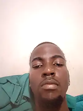 Snapshot of El_tulp3nn chatting on November 17, 2025, 8:02 pm El tulp3nn online show from November 17, 2025, 8:02 pm