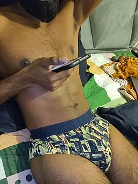 Snapshot of FullnighterBBC_NL chatting on December 14, 2025, 5:40 pm FullnighterBBC NL online show from December 14, 2025, 5:40 pm