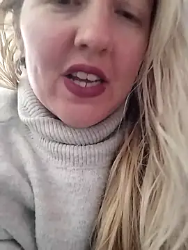 Snapshot of Mllesha74000 chatting on February 9, 2025, 1:35 pm Mllesha74000 online show from February 9, 2025, 1:35 pm