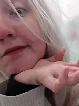 Snapshot of Mllesha74000 chatting on December 27, 2024, 12:45 pm Mllesha74000 online show from December 27, 2024, 12:45 pm