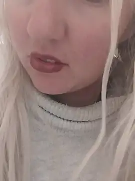 Snapshot of Mllesha74000 chatting on February 13, 2025, 3:45 pm Mllesha74000 online show from February 13, 2025, 3:45 pm