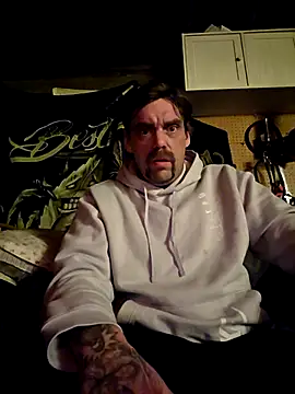 canadacockinme online show from November 15, 2025, 10:19 am