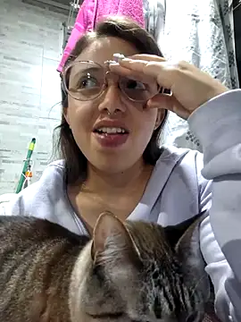 linda-schmidt online show from September 27, 2025, 3:34 am