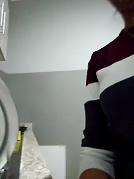 DirtySnowball69 online show from December 18, 2025, 3:16 pm