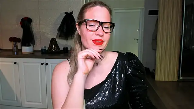 HotTiffani online show from October 26, 2025, 12:27 pm