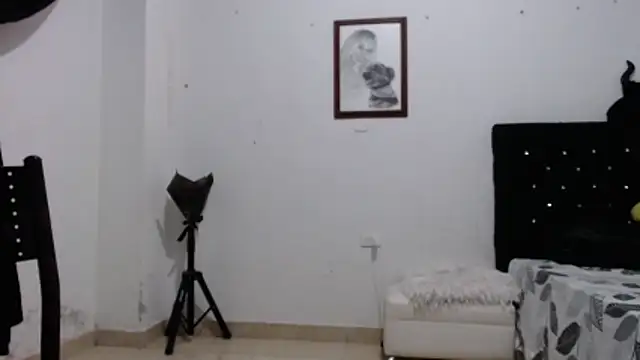 venuz mendoza20 online show from December 3, 2025, 2:16 pm