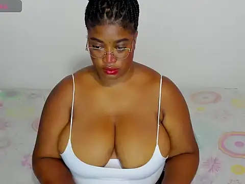 NinaGrey  online show from March 18, 2026, 11:27 pm