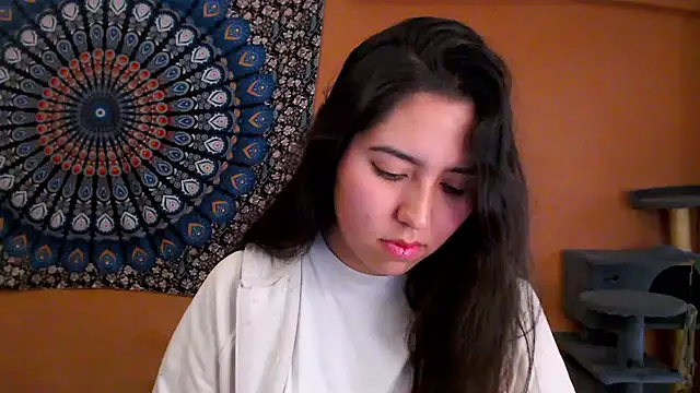 IntimateTales online show from November 25, 2025, 9:20 am