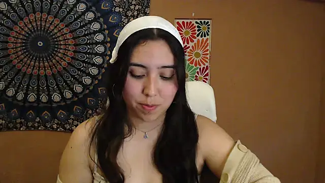 Snapshot of IntimateTales chatting on February 20, 2025, 5:52 pm IntimateTales online show from February 20, 2025, 5:52 pm