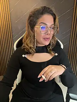 KellyBrooklyn  online show from January 10, 2026, 2:45 pm