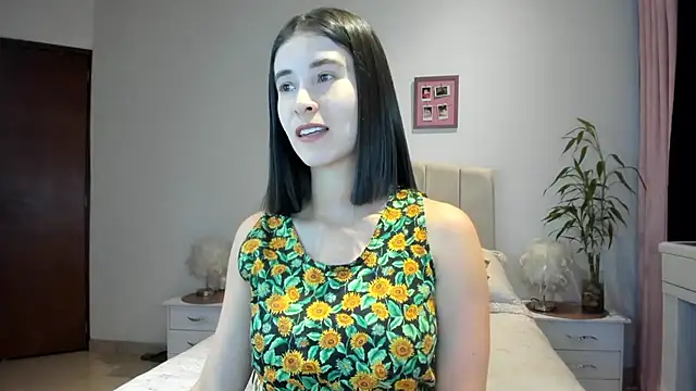 Snapshot of macarena_vallejo chatting on April 12, 2026, 2:48 am macarena vallejo online show from April 12, 2026, 2:48 am