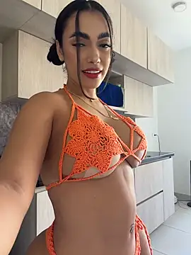 Snapshot of emma_andrew1 chatting on February 11, 2026, 5:02 pm emma andrew1 online show from February 11, 2026, 5:02 pm