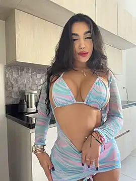 Snapshot of emma_andrew1 chatting on February 4, 2026, 4:46 pm emma andrew1 online show from February 4, 2026, 4:46 pm