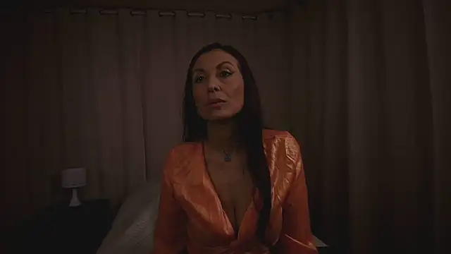 Swetisabella01 online show from December 17, 2025, 11:43 pm