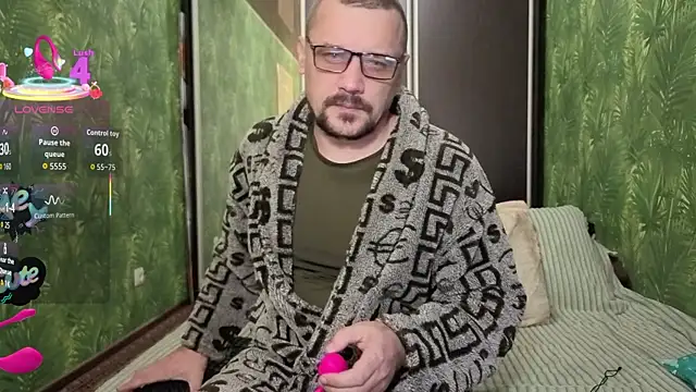 DanielOhCool online show from September 28, 2025, 6:09 am