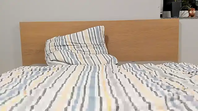 BritttanyBrix online show from October 14, 2025, 9:36 pm