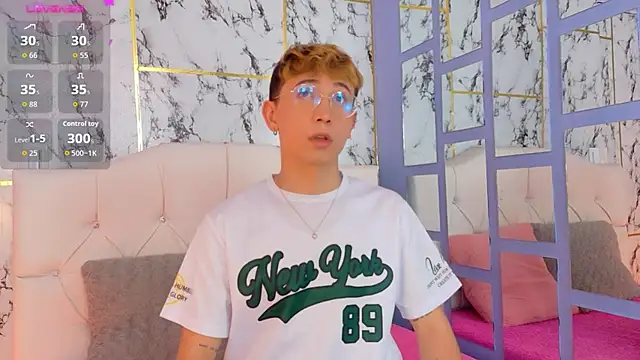 Chris Bennett online show from April 4, 2026, 3:07 pm