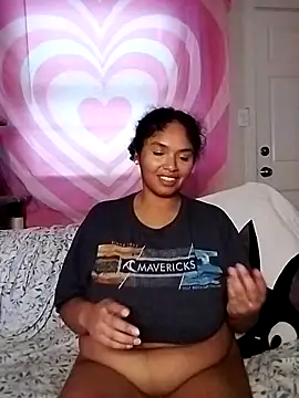 TasteeKitty online show from October 27, 2025, 4:19 pm