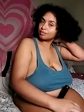 TasteeKitty online show from November 15, 2025, 8:40 am