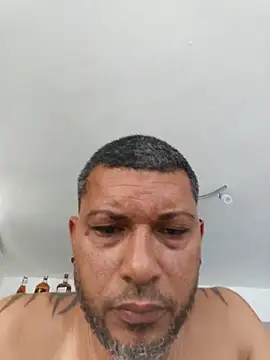Snapshot of tropikboy chatting on June 6, 2026, 12:10 pm tropikboy online show from June 6, 2026, 12:10 pm