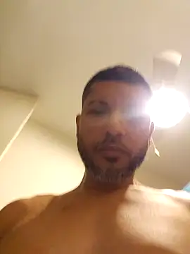 tropikboy online show from December 16, 2025, 9:46 am