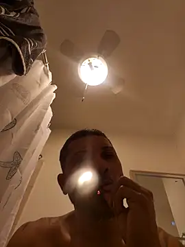 tropikboy online show from March 27, 2026, 9:43 am