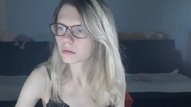 night is dark online show from June 7, 2026, 10:04 pm