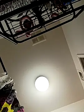 Teila21 online show from April 18, 2026, 2:25 am