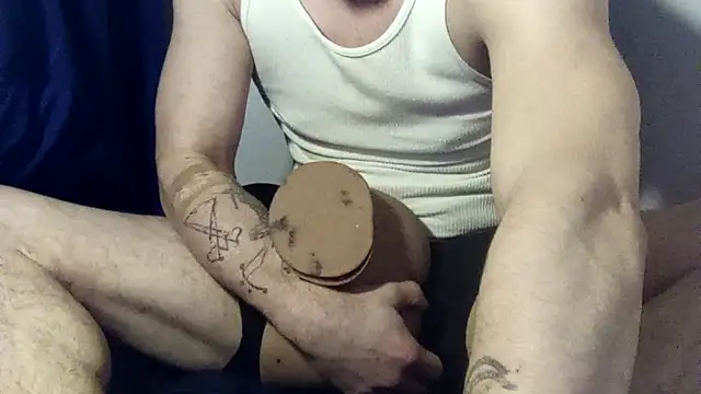 Snapshot of IxanSantiago95 chatting on March 26, 2026, 1:42 pm IxanSantiago95 online show from March 26, 2026, 1:42 pm