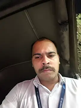 Vickyrajput009 online show from April 2, 2026, 6:58 pm