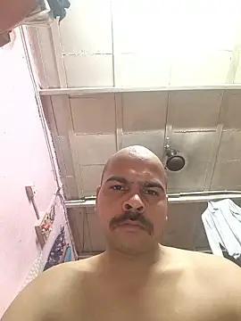 Vickyrajput009 online show from April 10, 2026, 9:22 pm