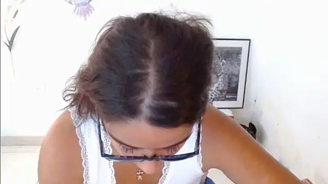 keyklin1 online show from April 18, 2026, 1:24 pm