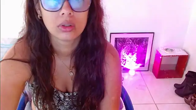 keyklin1 online show from March 11, 2026, 11:48 am