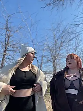 Model9798 online show from March 4, 2026, 9:50 am