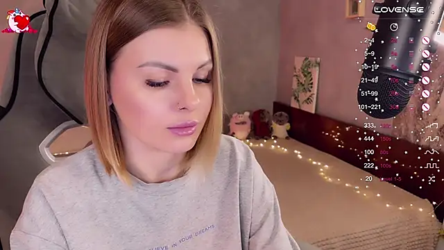 Snapshot of Your_Sweet_Lilu chatting on March 14, 2025, 5:02 pm Your Sweet Lilu online show from March 14, 2025, 5:02 pm