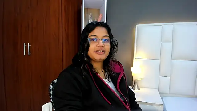 Snapshot of yeral2017 chatting on June 24, 2026, 12:15 pm yeral2017 online show from June 24, 2026, 12:15 pm