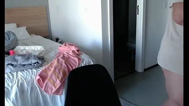 valentinny online show from March 27, 2026, 6:42 pm