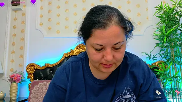 AleshaArabian online show from April 9, 2026, 4:25 am