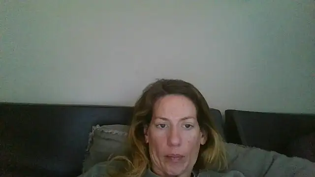 Rhodesxox online show from November 5, 2025, 6:00 pm