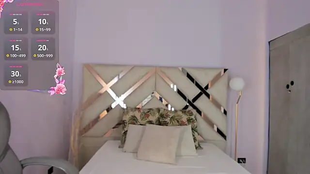 tati saldarriaga online show from November 13, 2025, 9:08 pm