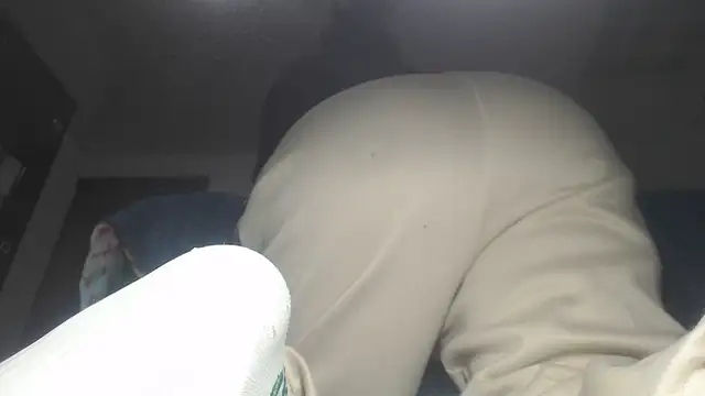 prettyangelsquirt online show from September 24, 2025, 5:52 pm